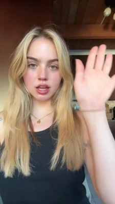 emmabrookes - Testing the video camera...are you seeing the same error Im seeing?