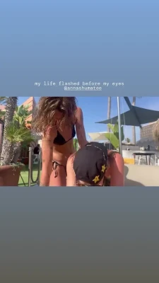 emmabrookes - Enjoy life😎