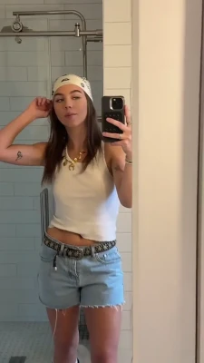 emmabrookes - PREVIEW OF THE NEW SEX TAPE IM SENDING NOW😍😍 part 1