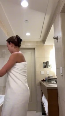 emmabrookes - Guyssssss couple vids coming in