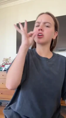 emmabrookes - Hey baby
