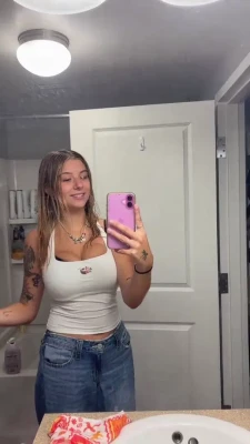 lynntoria - So the mystery man on Valentine’s Day ended up being an awesome