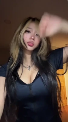 anniezheng.x - I want your hard 🍆 in between my tits, babe 🤤😈
