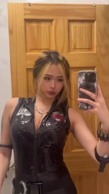 anniezheng.x - Should my OF sets be edited or natural?