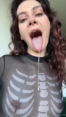 suck - I wish I had more under boob 🥺  What do you think?  (Fun fact this