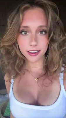 zoeesimmons - Que rico me chupo la verga  kebsho