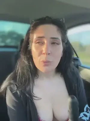 sirensquirt - If I can take this burger with one bite, do you think I can take