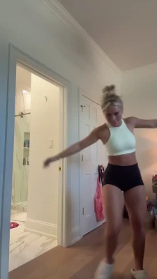 darianrhodestf.2025 - I hope you enjoyed Emerald Dreams, a St Patty's naughty video sent to