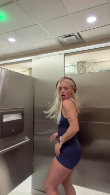 darianrhodestf.2025 - The bloopers from my green skirt from last weeks session actually