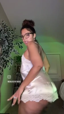 sauceystassi - Which way would you take me? 🥰
