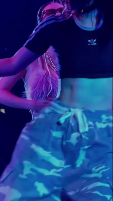 _zyozyo - Empezando la sesión de ayer 🍑🔥