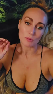 vanessa_cater - You are in for the quite the treat! Brand NEW BG content in my DM's!