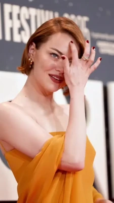 emmastone - Spamming you with this sexy red lingerie bc it's hott af
