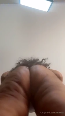 teeviral - Just trying to tempt you into a quick jerk ✊