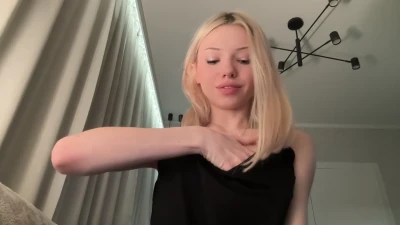 mia_bluebird - Caress my body with your soft touch
