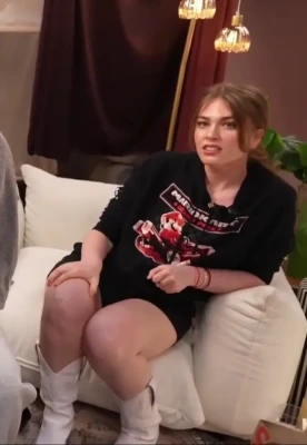 qtcinderella - Tip this post $7.99 for this full length ASS CLAPPING NUDE OILY TWERK