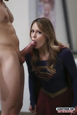melissabenoist - Wank while you worship and lick my latex suit!