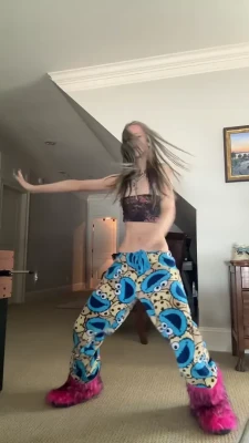 your9irlfriend - Do you getting horny while you partying? Xxx