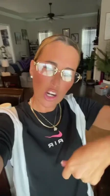 queenlock1989_ - If you like leggings that's for you 😛