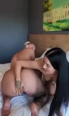 nathalya_driesen - Who wouldn’t like some pussy for breakfast 😋