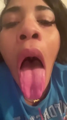 nofillersneeded - Everything PINK! Even my pussy 😉😈💦
