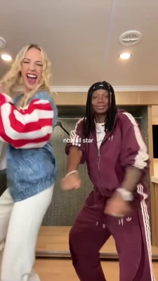 sophie_cham - Would you support me fighting?? 🥋 🥊