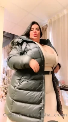 natasha__crown - come and see how strong my legs..