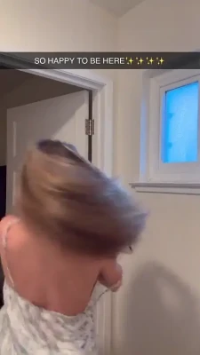 gianna - Clean feets