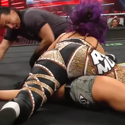 wwe_bayley - Good Morning ☀️ Dm me with any customs requests you have!