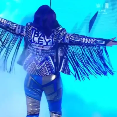 wwe_bayley - In the mood for weekend shopping💕