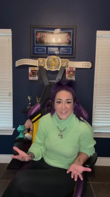 wwe_bayley - Morning movement!!! Todays vibe 🔥👏🏽