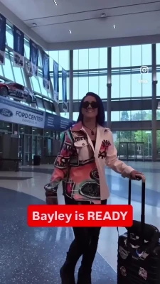 wwe_bayley - Scent fetish with fwb's jacket 🤤 [4:25]  My fwb left his jacket at