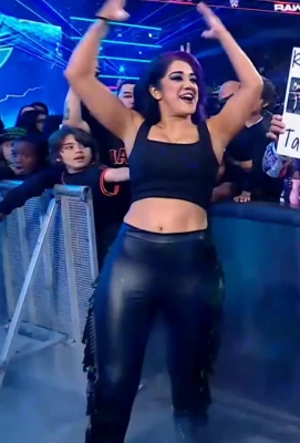 wwe_bayley - 😍GIRL GIRL CUSTOM OPPORTUNITY😍 Guys I am doing a collab with
