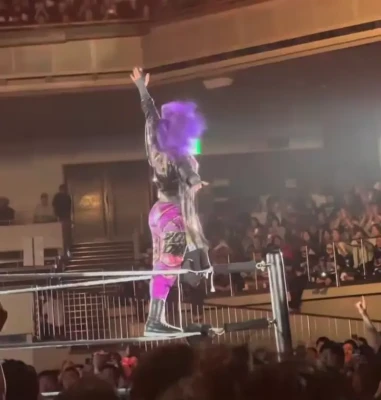 wwe_bayley - lemme stand over u while u lick my fat pussy 👅