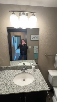 kelly - Swipe to hear all of my deep throat noises 🤤  This creampie video