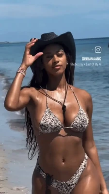 brianaans - That’s not how you’re supposed to wear panties 😂