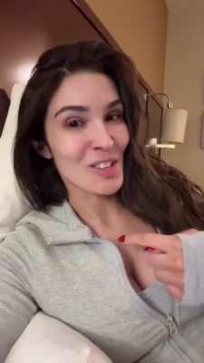cathykelley - SQUIRTING ALL OVER THE BED 💦 Fucking my wet pretty pussy with a