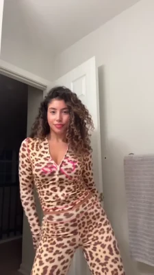 theisabellaferreira - Titty drops are my specialty 😇 xoxo