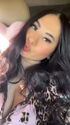 jennifervang_ - 02:37  This passionate moment brought to you by my fingers