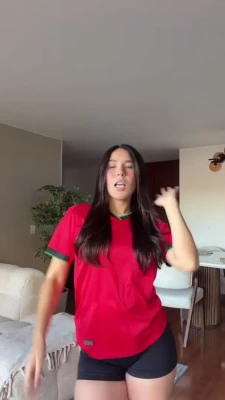 laura02av - $Tip if you can deep throat this🍆🍆