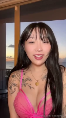 leesherwhy - SUNDAY morning teasing. . 🌻😉😘🥵🥵