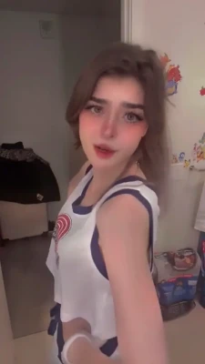 deputyaruuu - Te apetece salir a comer conmigo