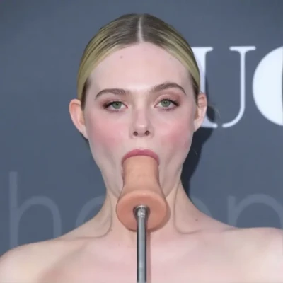 ellefanning - I'm in the mood to play 🍑😏