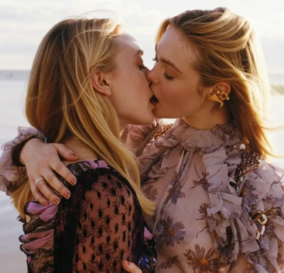 ellefanning - Happy smiley sunshine