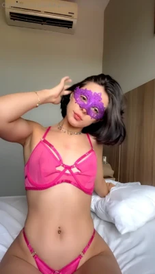 katie.pink - I'm going out tonight! If you'd like any spicy and naughty and nude