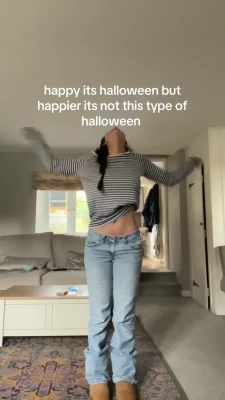 rosie.isabe1 - Pull my thong to the side 🤤