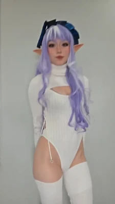 celebi.cos - Check your dms for a little vid trying to get these leggings on 😇
