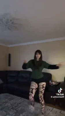 pelmentoschan - PRETTY HOTT & thicc