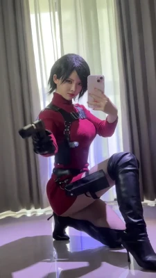 yixiaoyangzew - would you cum & lay down with me ?