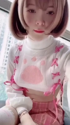 yixiaoyangzew - i haven't updated in a while but i felt you need it a video to see my
